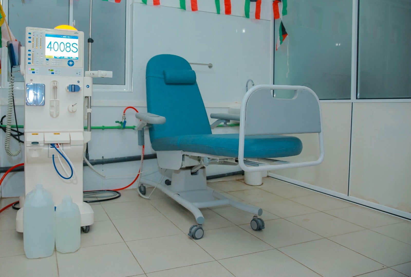 Donation of Dialysis Machine to Mahiyangana Base Hospital (4)